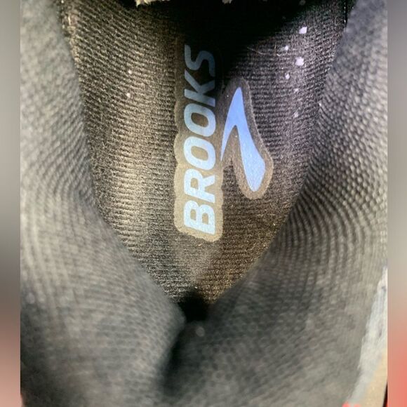 Brooks Womens Divide 3 Gray Red Blue Trail Running Sneakers Shoe Size 8 - Picture 8 of 10